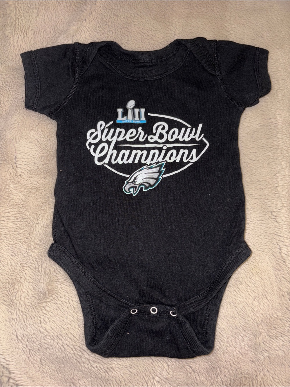 🎉4 for $20 Fanatics Philadelphia Eagles Super Bowl Champion Onesie, 12 mo.